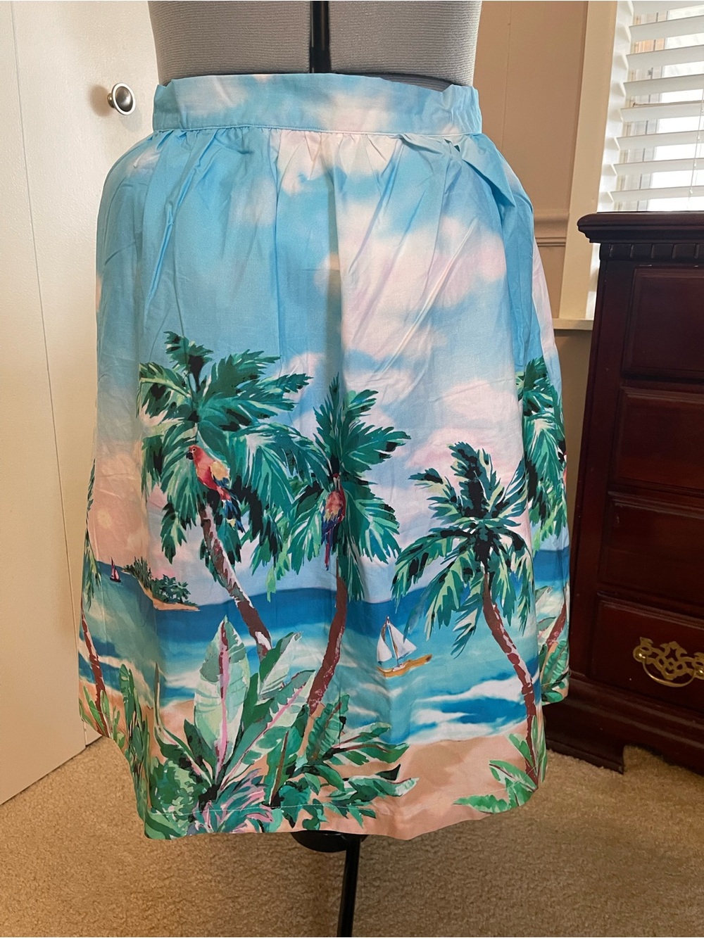 EUC Modcloth Size L Tropical Paradise skirt.